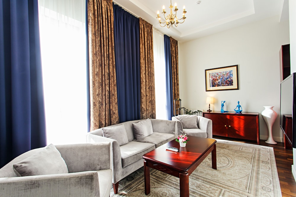 Suite (Attache) photo 1