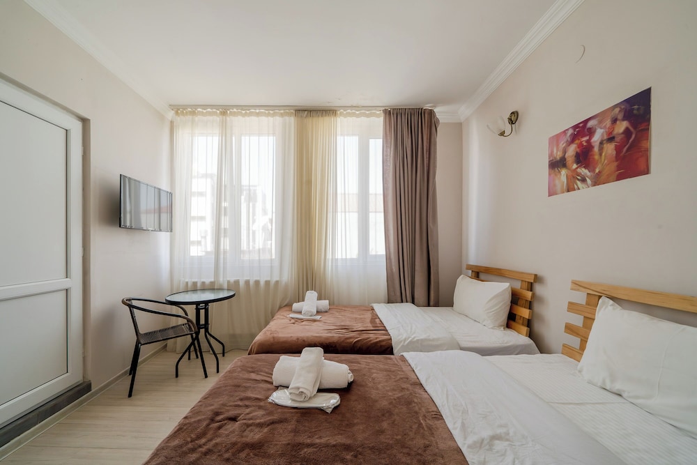 Basic Twin Room