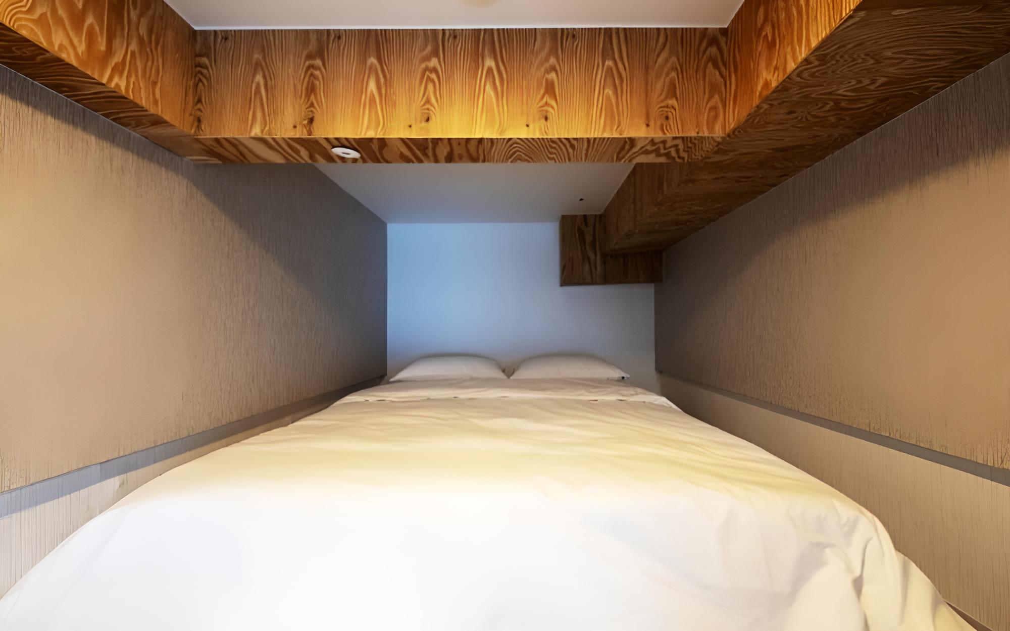 Room (Standard Room A 305 Duplex Ocean View) - Photo 12