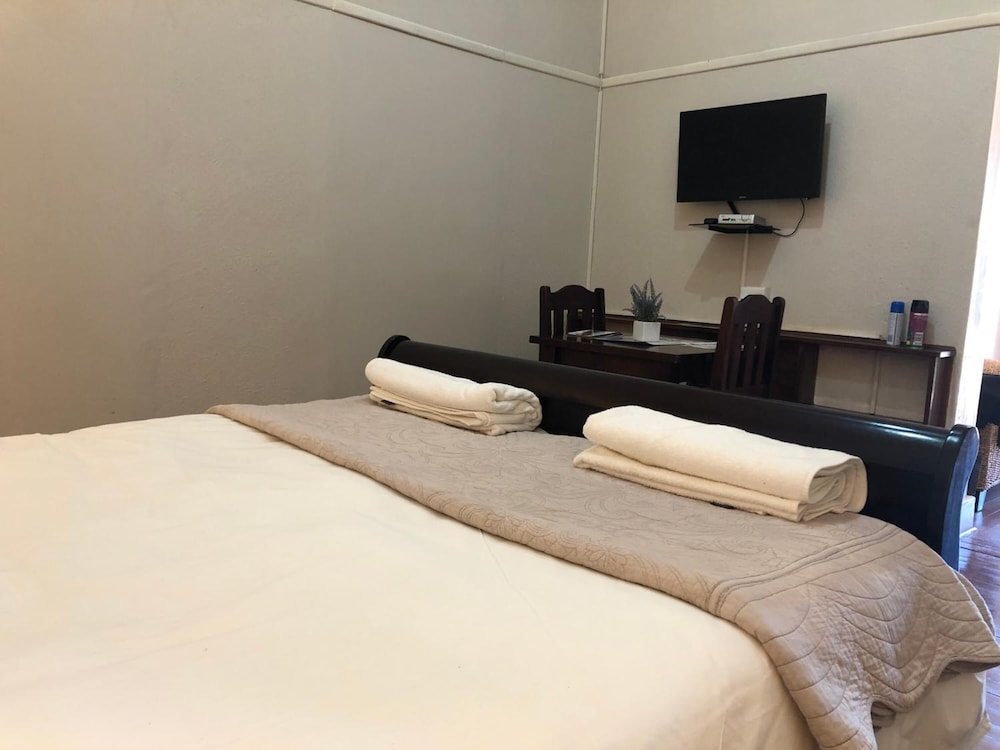 Comfort Triple Room, 1 Bedroom, Non Smoking, Ensuite photo 2