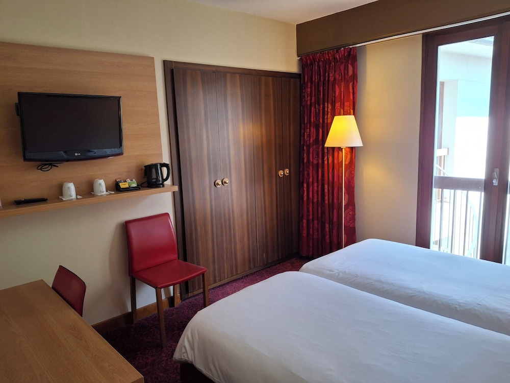 Comfort Twin Room, 2 Twin Beds - Photo 2