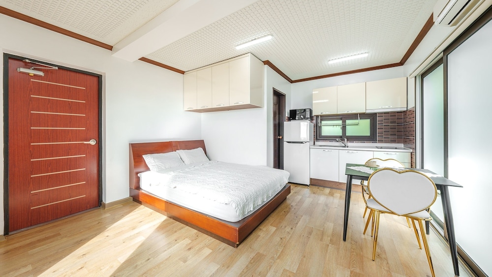 Basic Room, 1 Bedroom (Bichon 202) photo 1