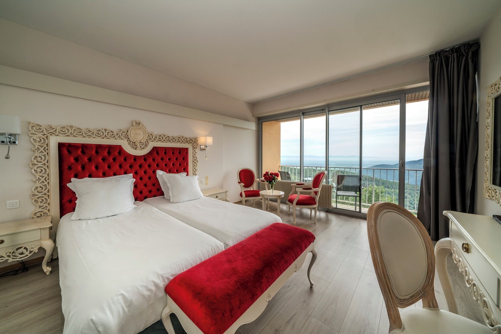 Deluxe Double Room, Balcony photo 1