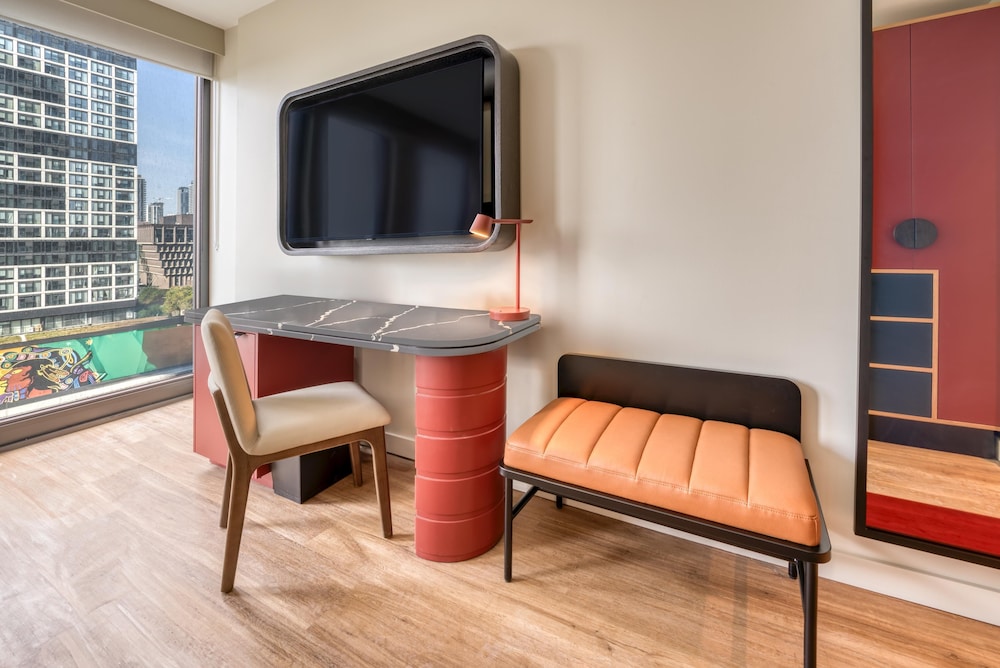 TOOR Hotel Toronto, part of JdV by Hyatt, Photo 8