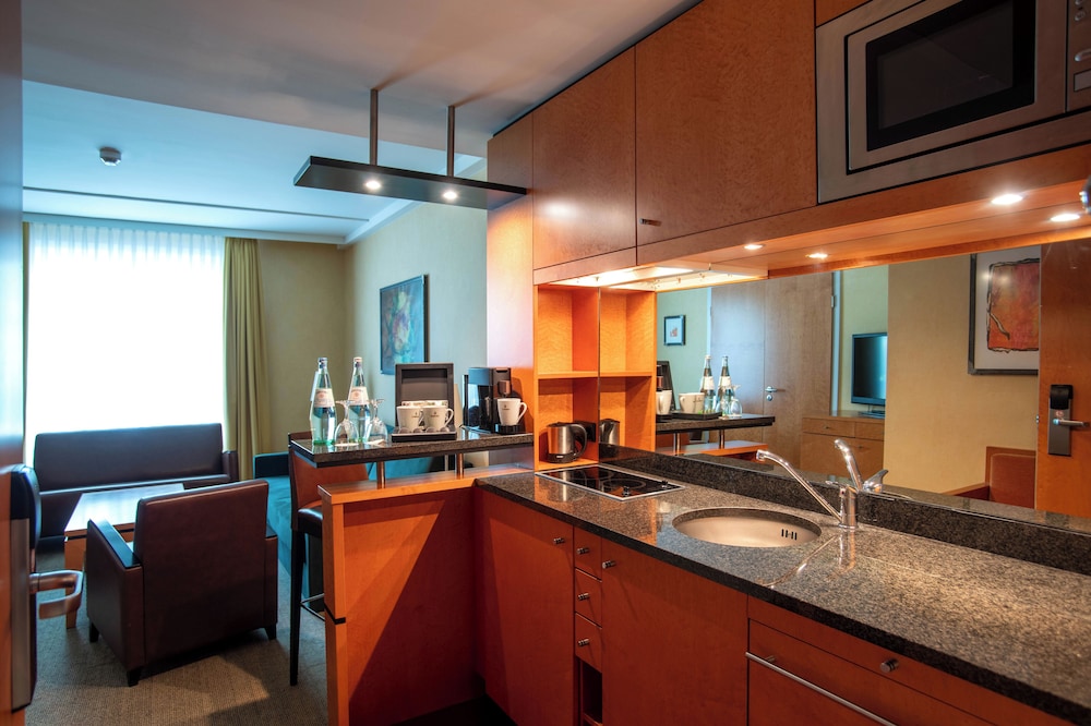 Standard Apartment, 1 Double Bed, Kitchenette (Separate Living Room;with Sofabed) - Photo 2