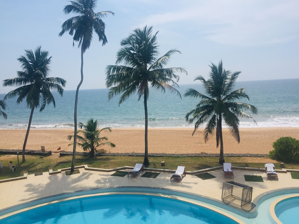 Deluxe Double or Twin Room with Sea View Balcony photo 3