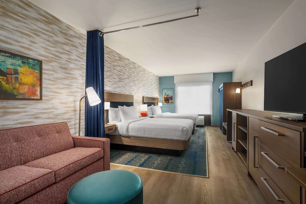 Basic Studio, 1 King Bed, Accessible, Bathtub (Mobility & Hearing) - Photo 8