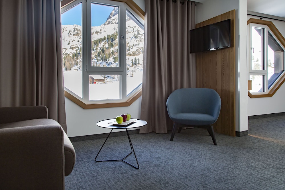 Junior Studio Suite photo 2