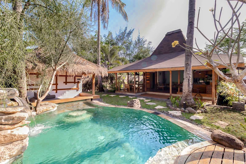 One-bedroom private villa with Pool photo 1