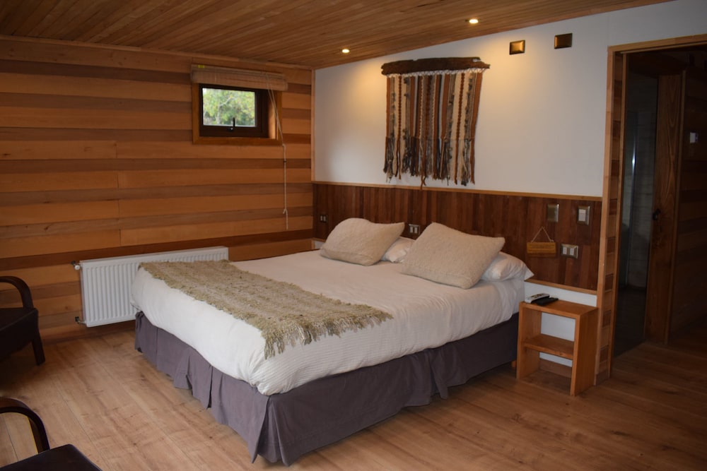 Double Room, 1 Double Bed, Accessible, Private Bathroom (Mañio) photo 3