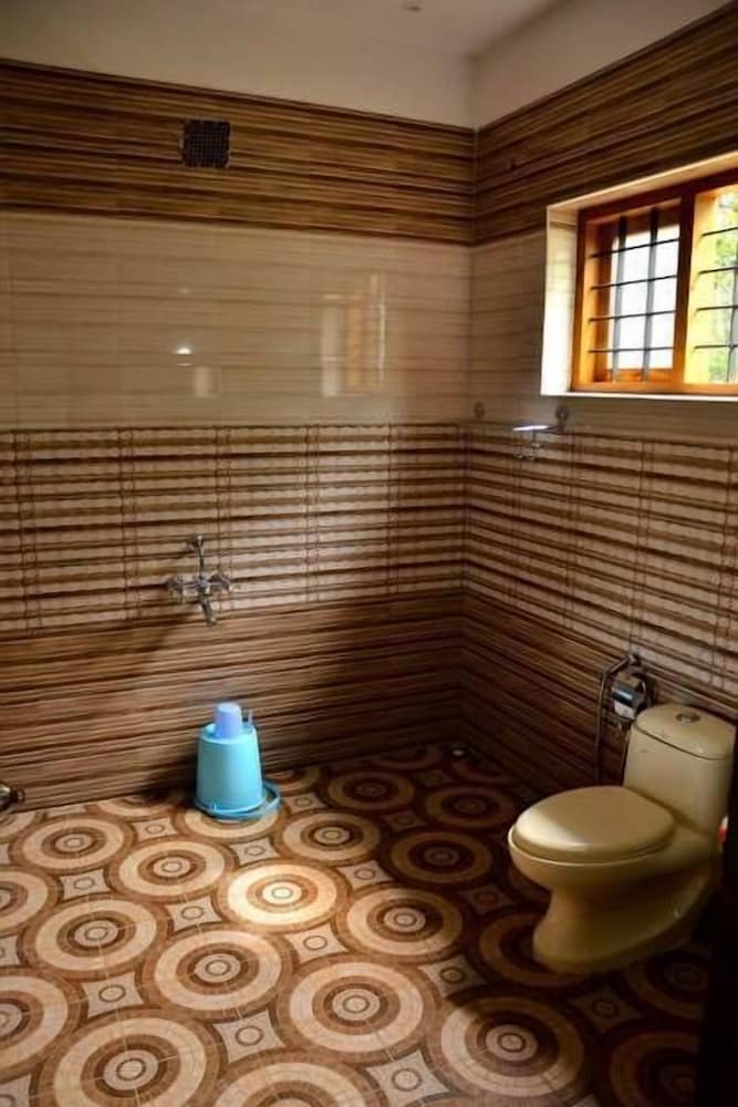 Deluxe Double Room, 1 King Bed photo 2