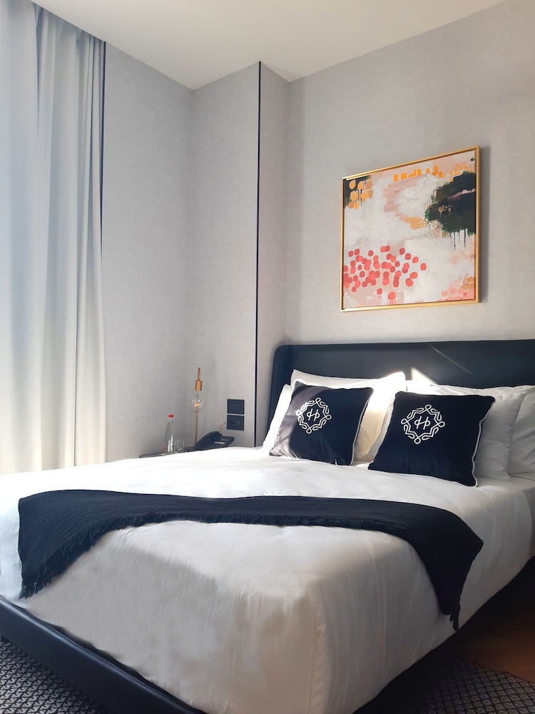 Deluxe Room, Sea View - Photo 1