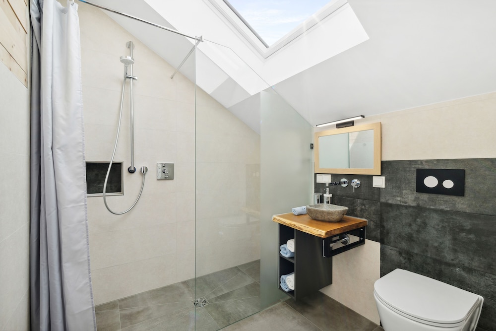 Comfort Double or Twin Room, 1 Bedroom, Ensuite photo 2