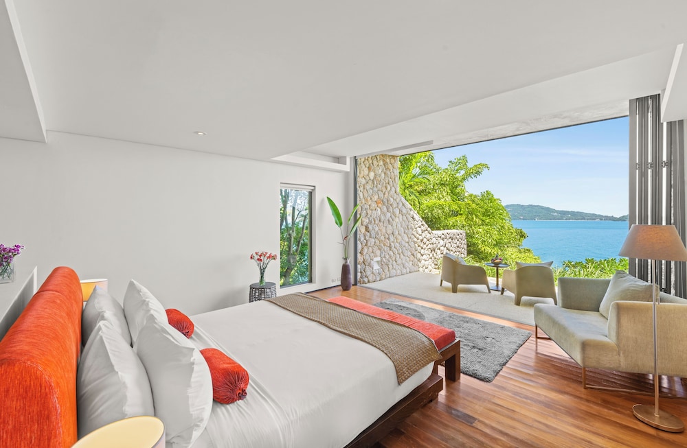 Luxury Villa photo 1