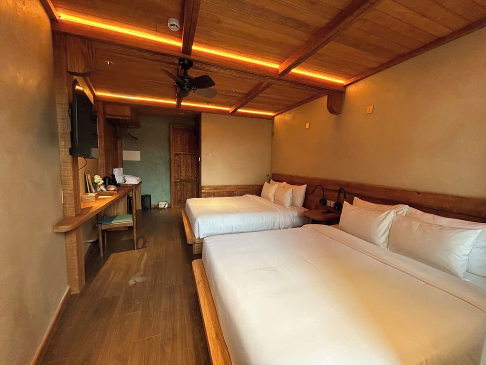 Family Twin Room, Sauna, City View