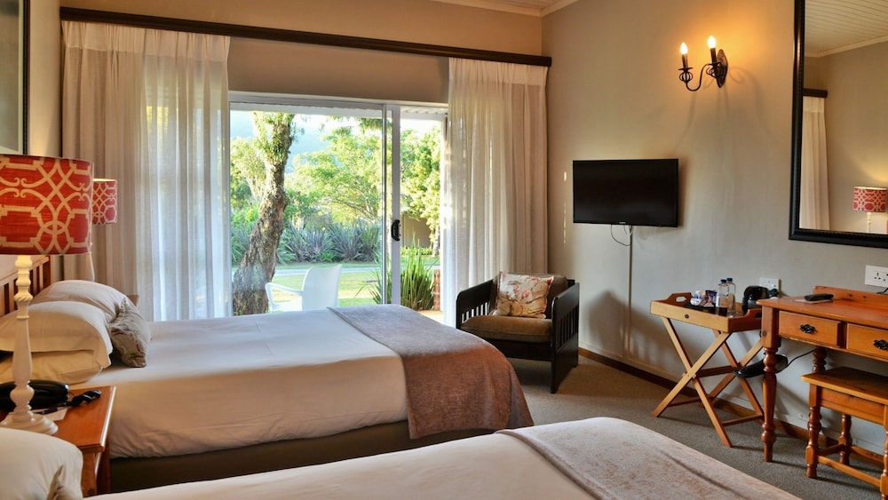 Deluxe Room (Family) photo 3