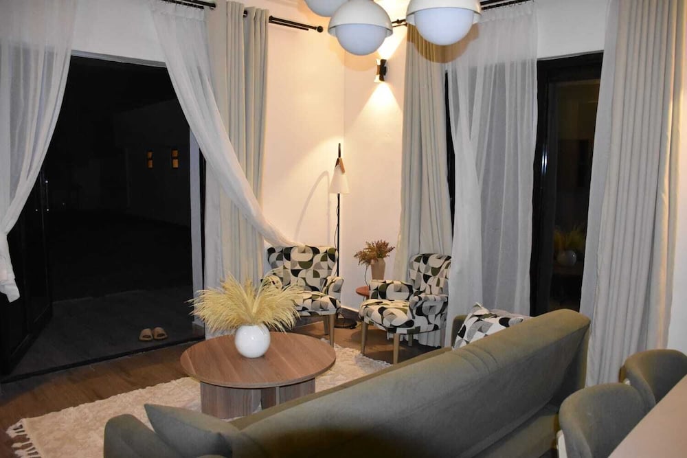 Exclusive Apartment photo 2