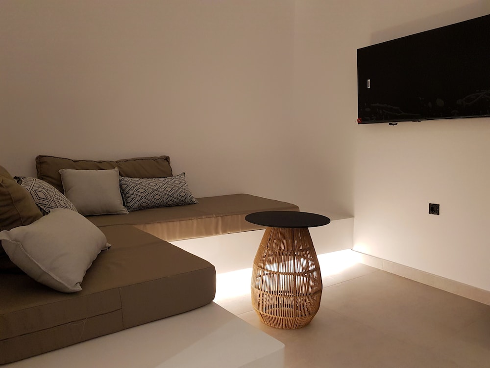 Comfort Studio Suite - Photo 2