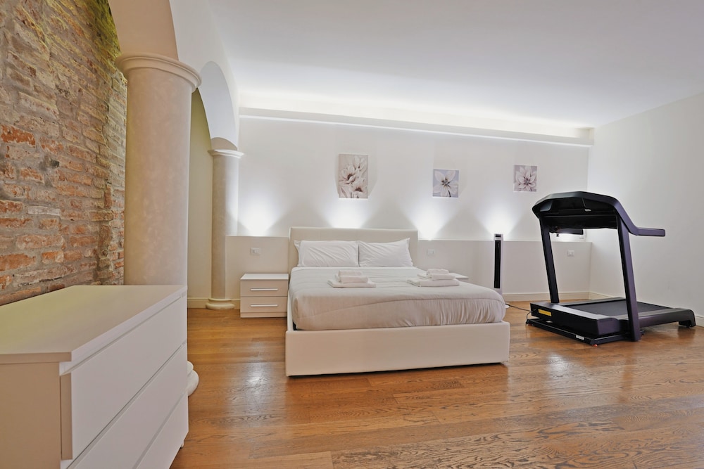 Junior Studio Suite photo 2