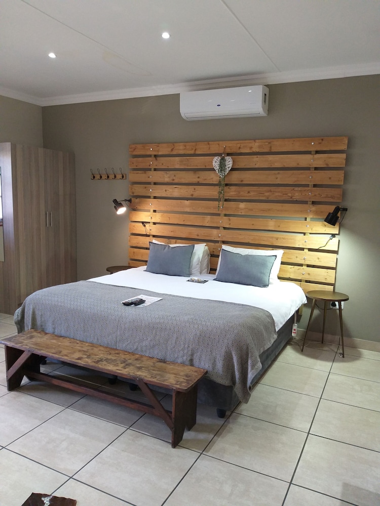 Self-catering Unit 6 photo 3