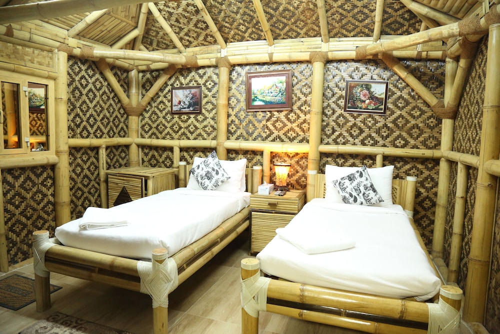 Chalet (Bamboo) photo 1