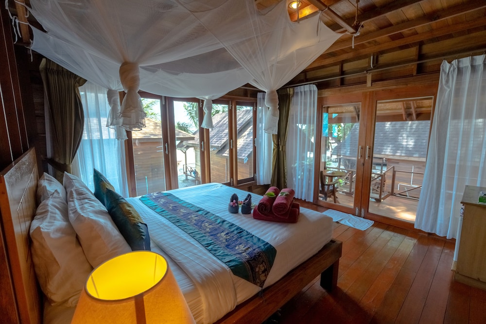 Sea Breeze Premium Bungalow photo 2