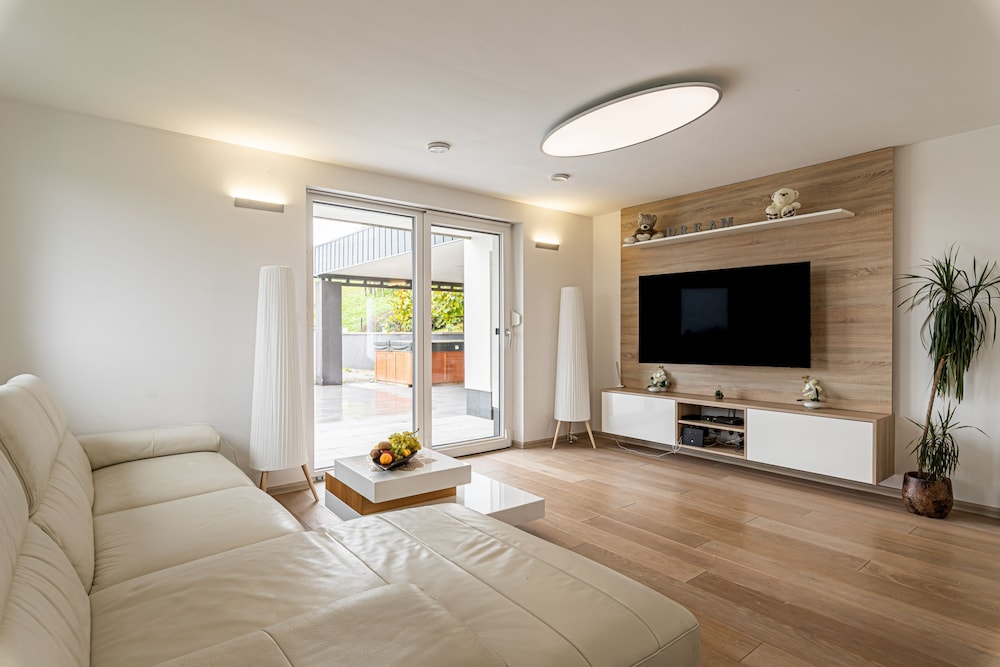 Family Villa, 4 Bedrooms (Villa Frigo Pool & Spa) photo 2