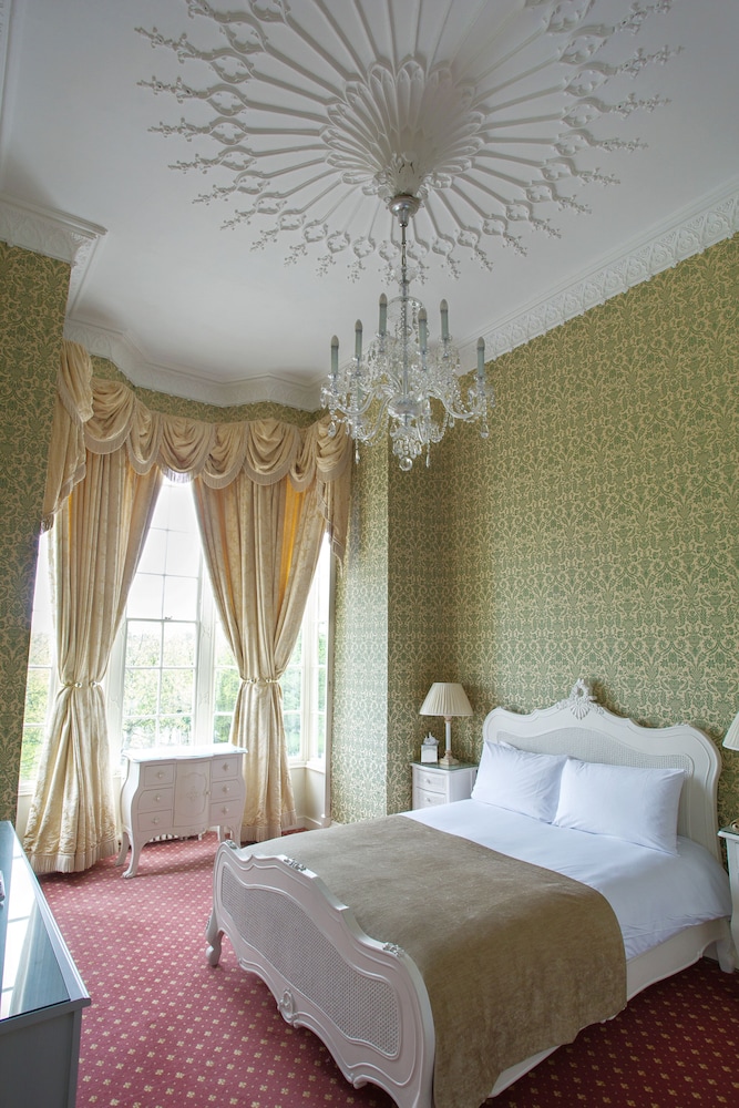 Honeymoon Suite photo 3