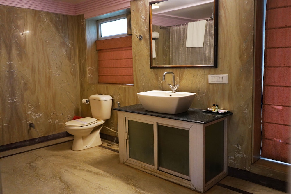 Deluxe Cottage photo 2