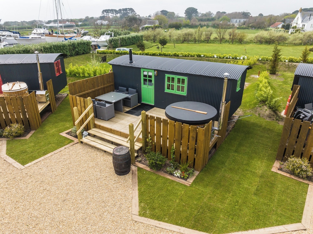 Herm Shepherd Hut photo 1