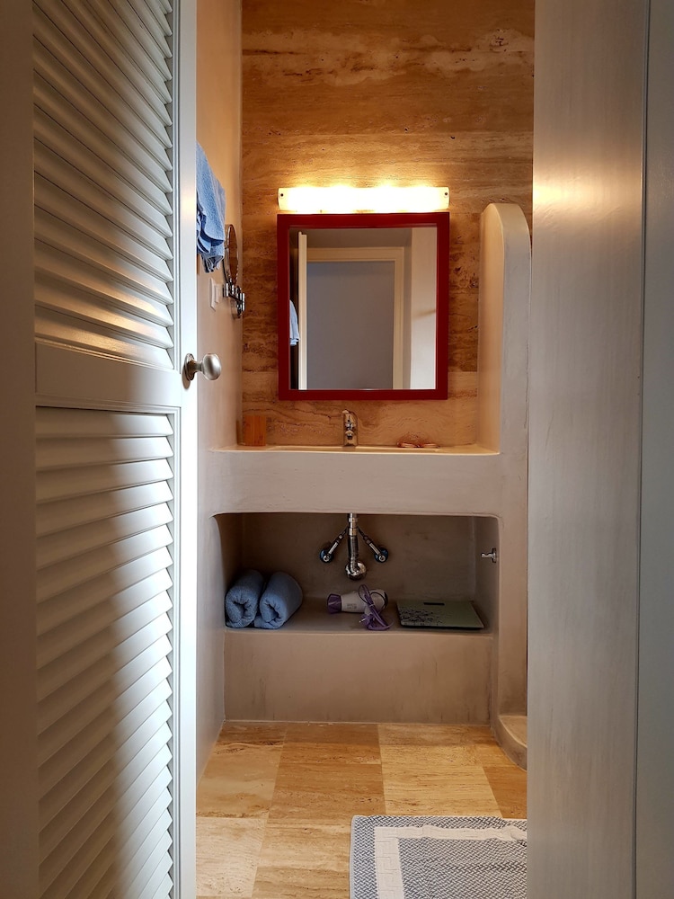 Standard Room - Photo 5