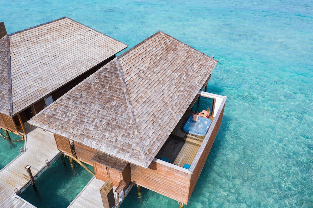Ocean Jacuzzi Villa photo 3