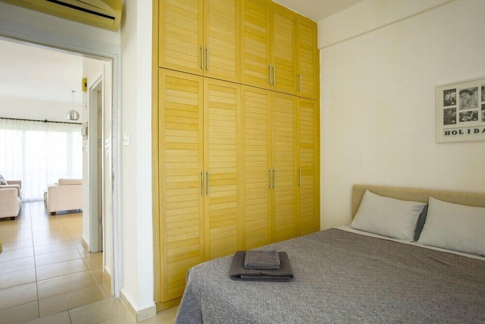 Apartment photo 3