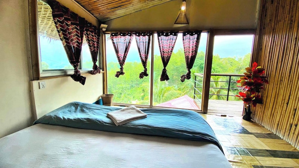 Deluxe Double Room, Hill View photo 2
