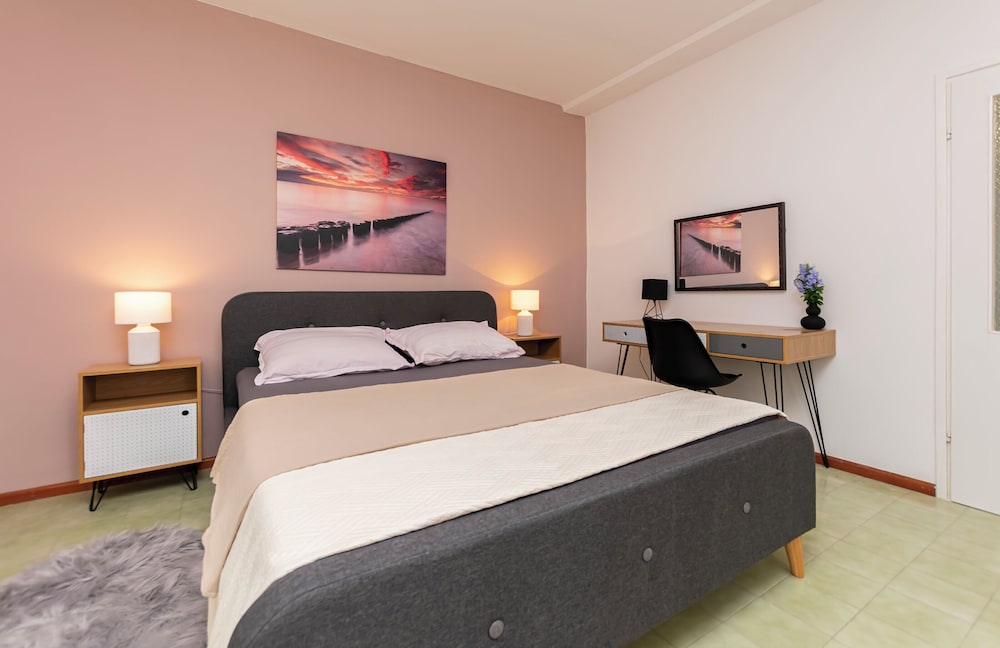Apartment (A1)