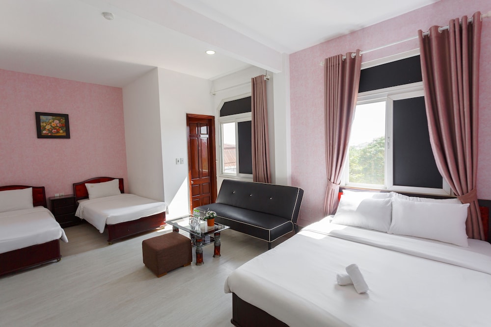 Deluxe Quadruple Room