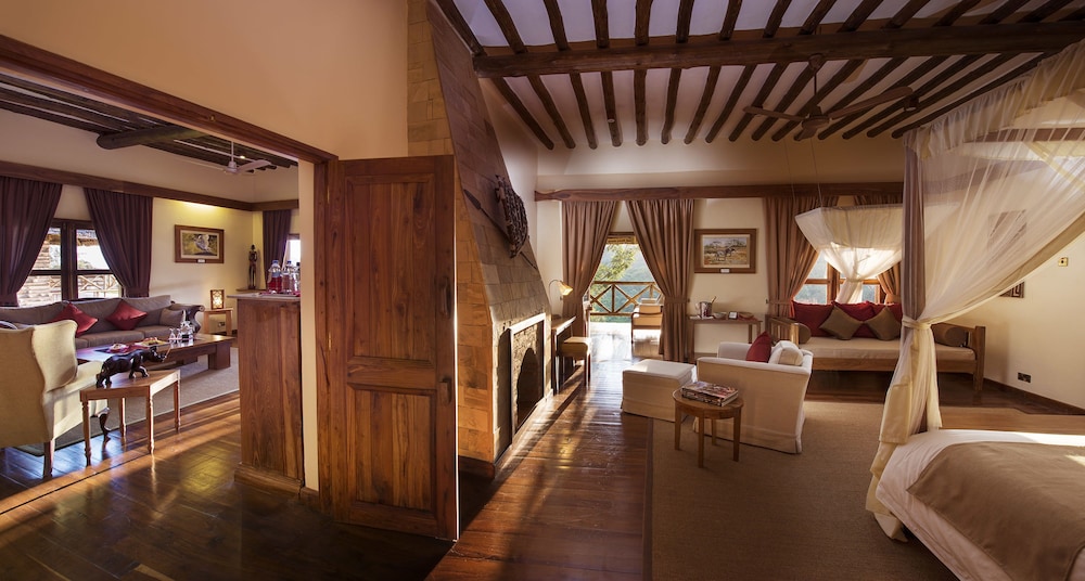 Suite - Photo 7
