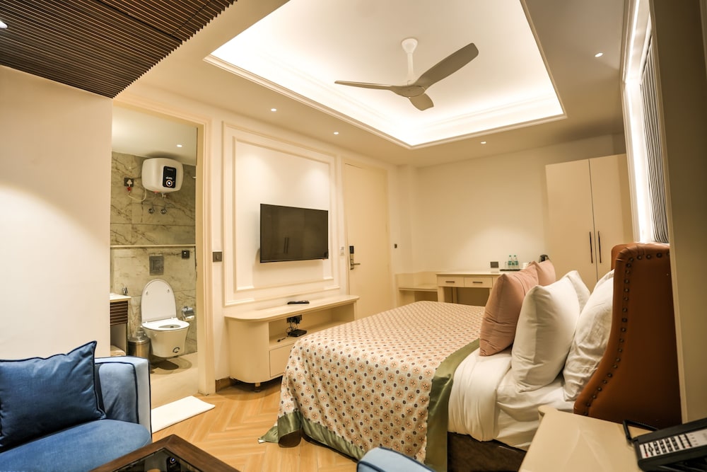 Luxury Room - Photo 14