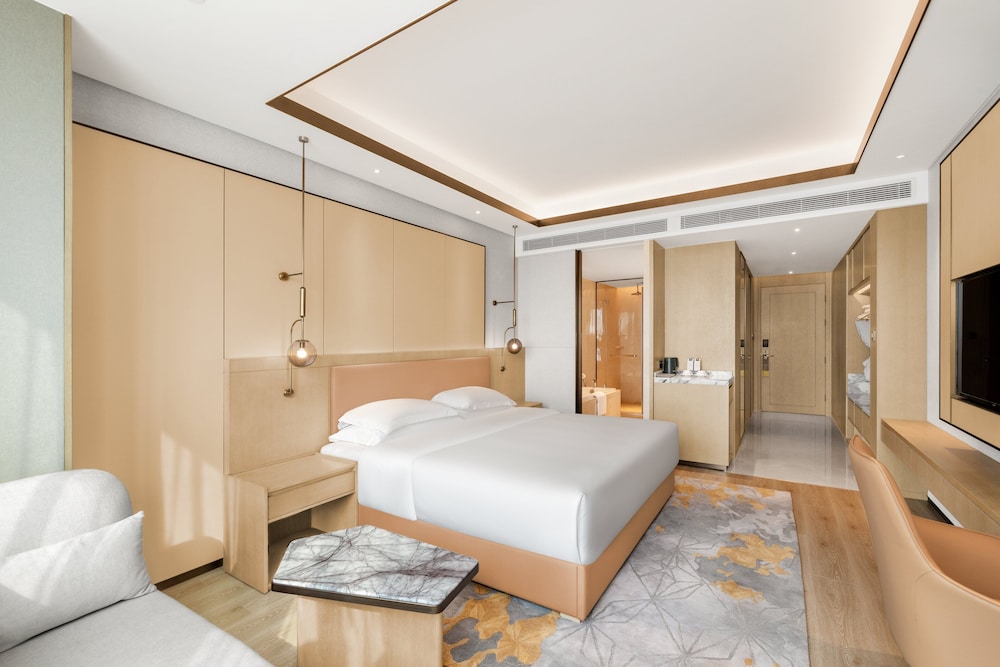 Standard Room, 1 King Bed - Photo 2