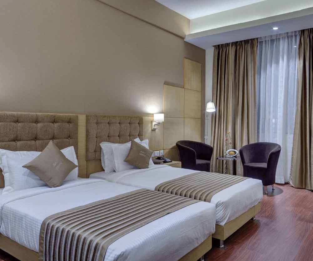 Deluxe Twin Room, City View, Executive Level photo 3