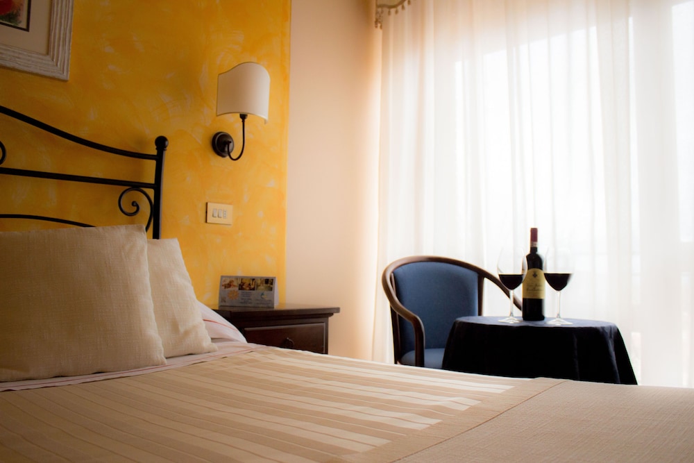 Triple Room - Photo 3