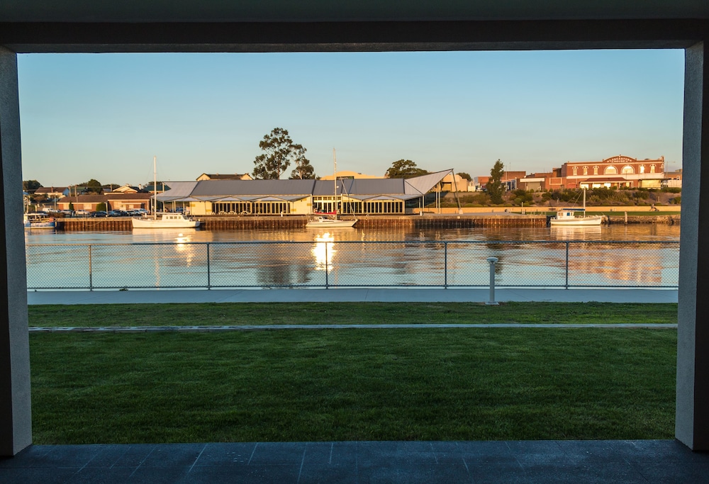 Executive Apartment, 2 Bedrooms, Accessible, River View