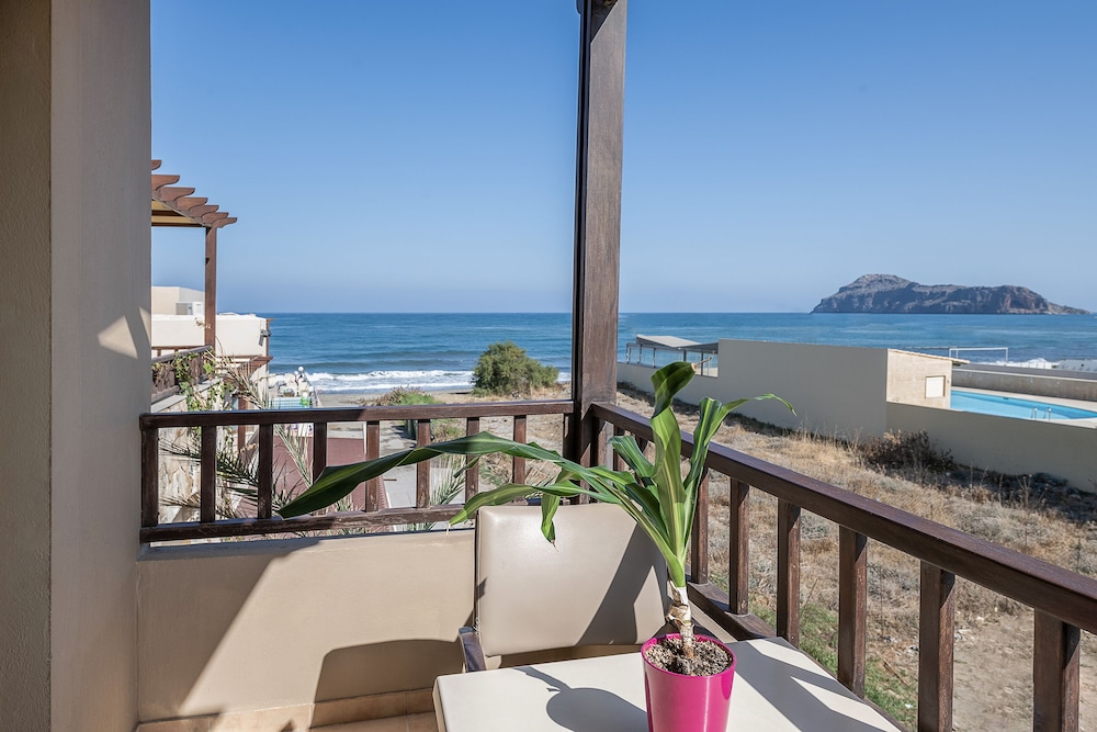 Studio, Sea View (Lateral) - Photo 8