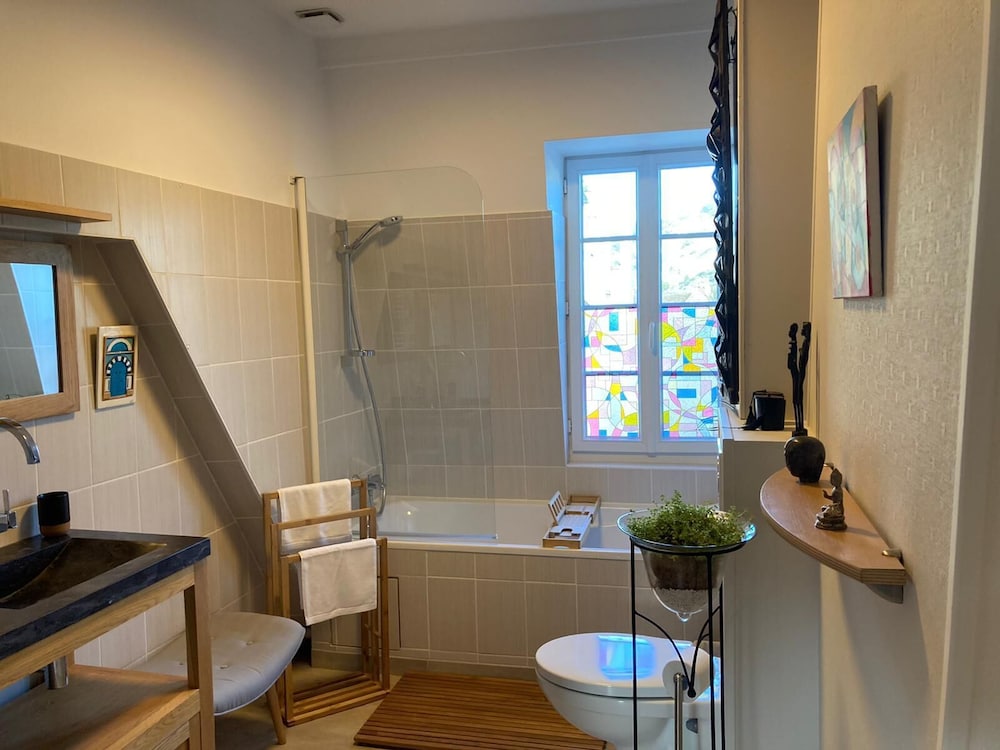 Romantic Suite, Ensuite (La Mansarde) photo 3