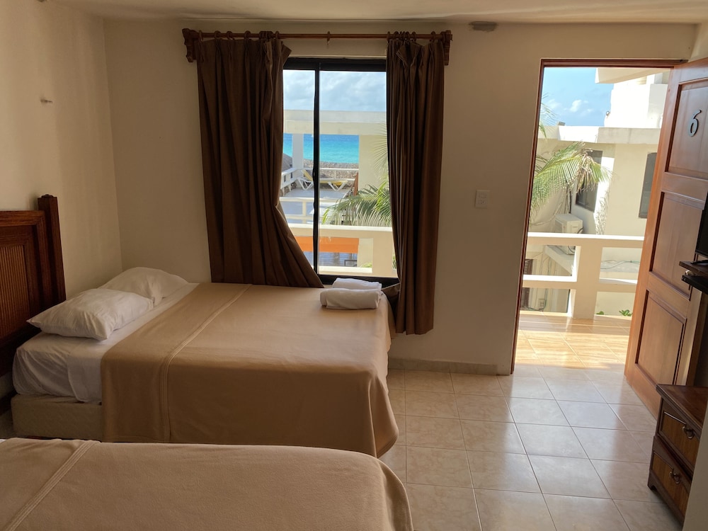 Basic Room Ocean View 2 double beds photo 3