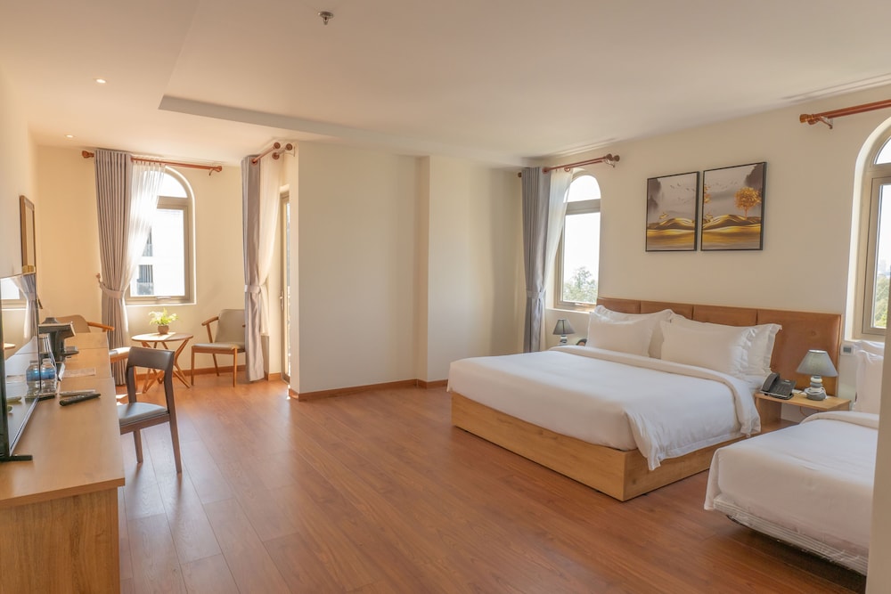 Junior Triple Room, Non Smoking, Sea View photo 3