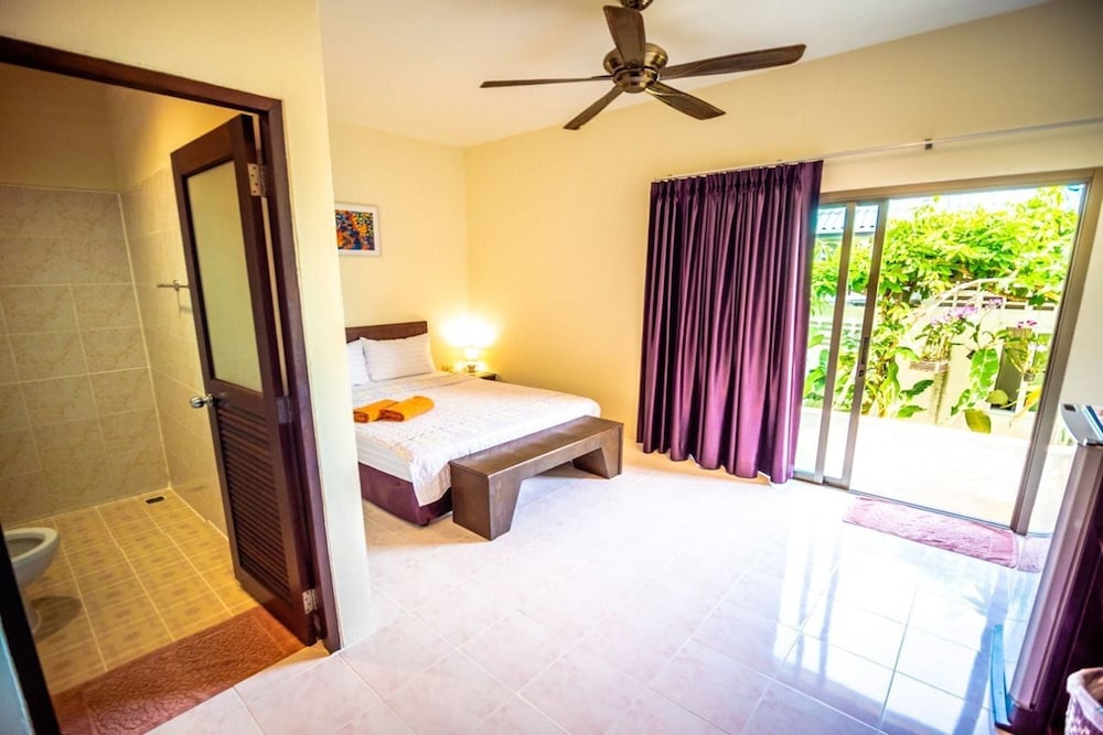 One Bedroom photo 3