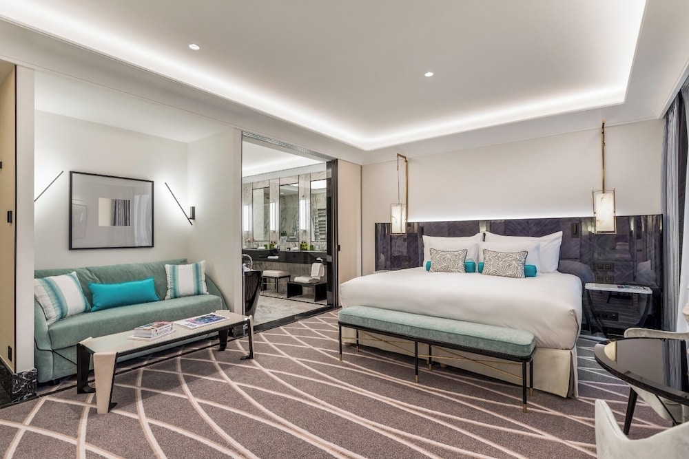 Junior Room, Sea View