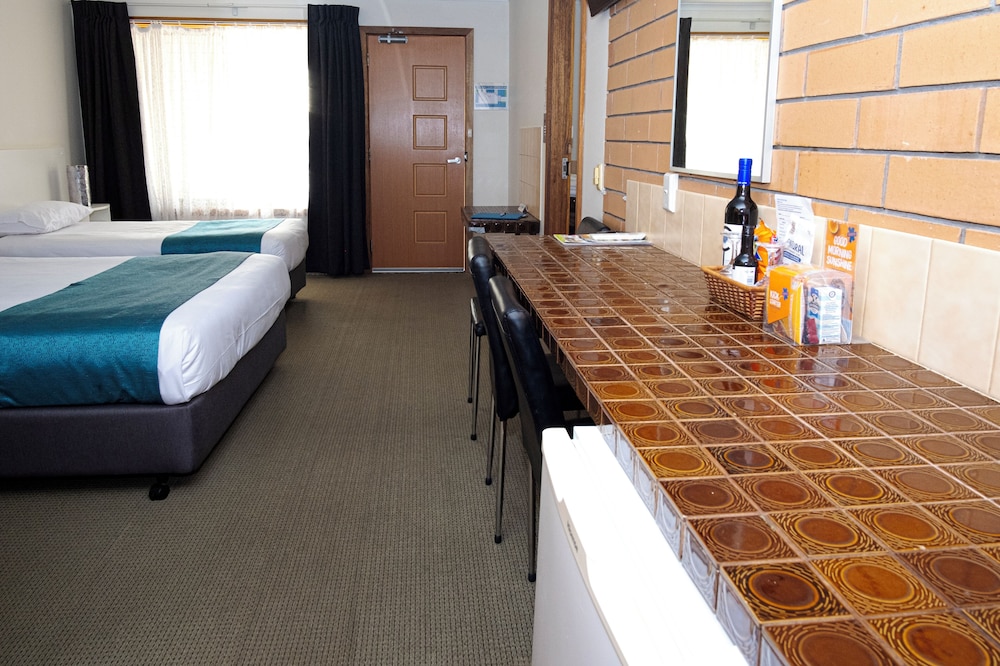 Standard Room photo 2