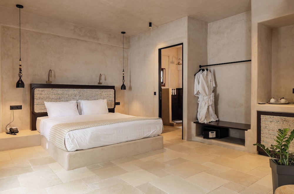 Superior Room with Plunge Pool